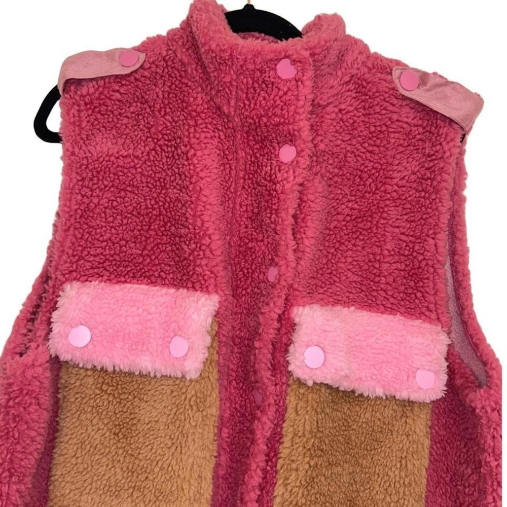 NWOT Hunkon Fuzzy Colorblock‎ oversized Vest size small